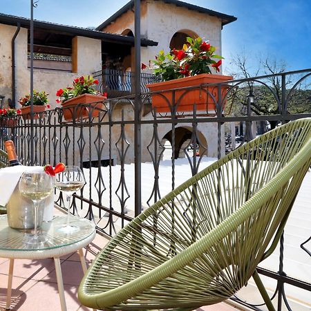 Albergo All'Ancora Garda  Ngoại thất bức ảnh