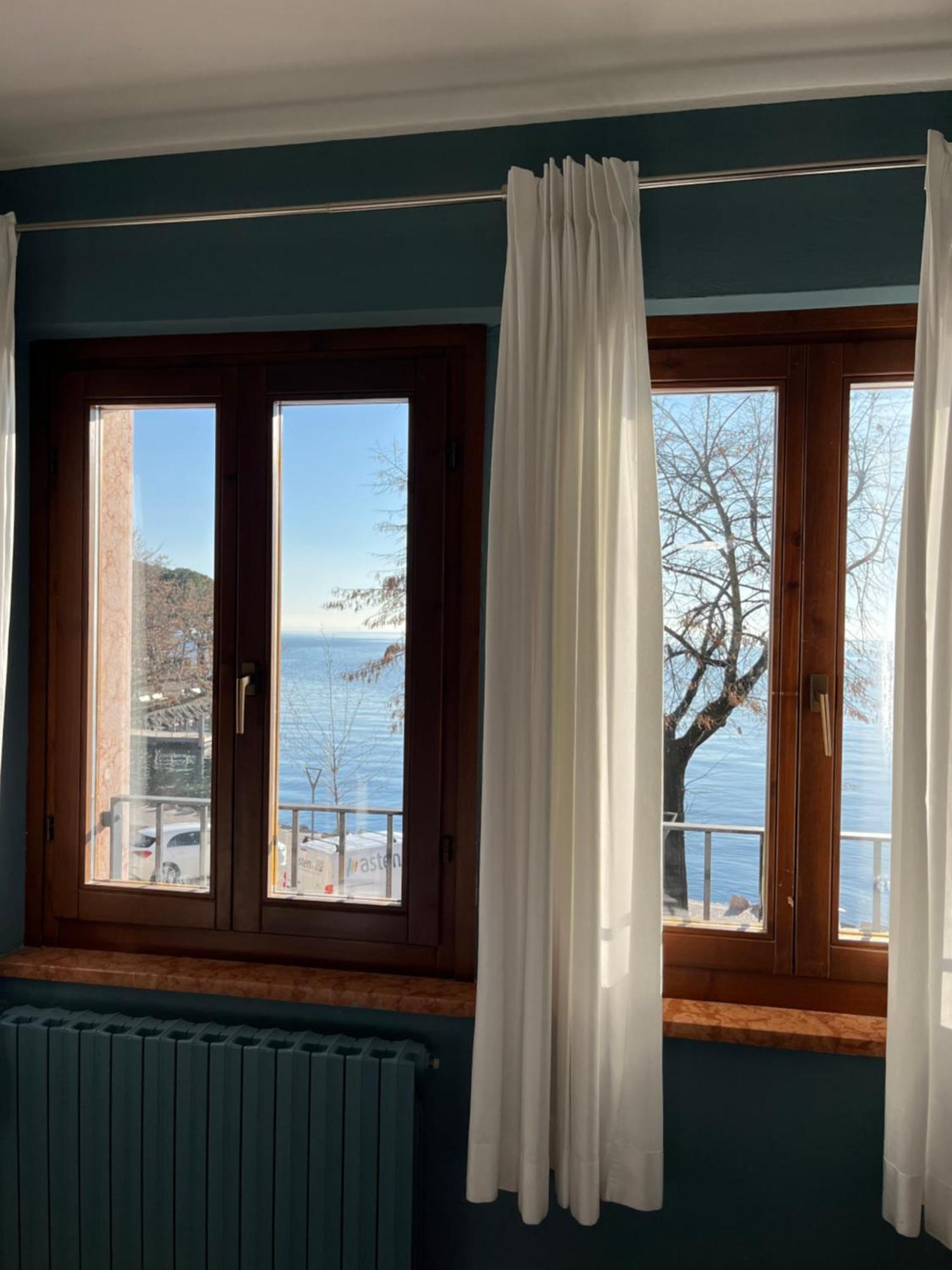 Albergo All'Ancora Garda  Ngoại thất bức ảnh